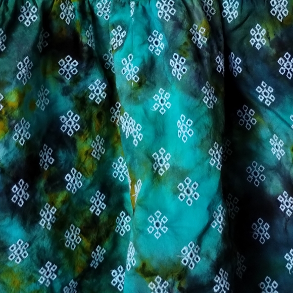 Gorgeous Greens Spaghetti Strap Romper Extra Small Tie Dye Scrunch Style - Picture 4 of 4